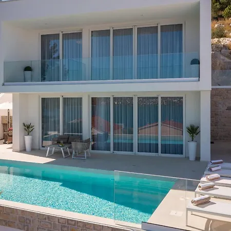Adria View With Heated Pool I Villa Trogir