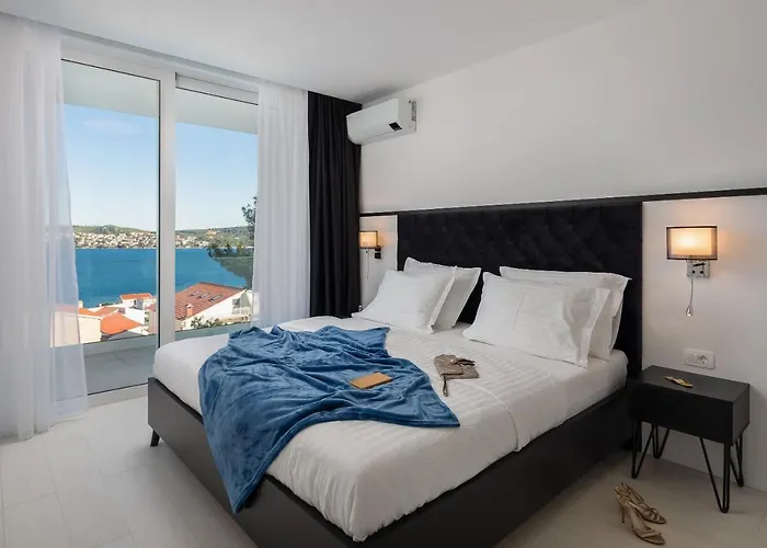 Adria View With Heated Pool I *