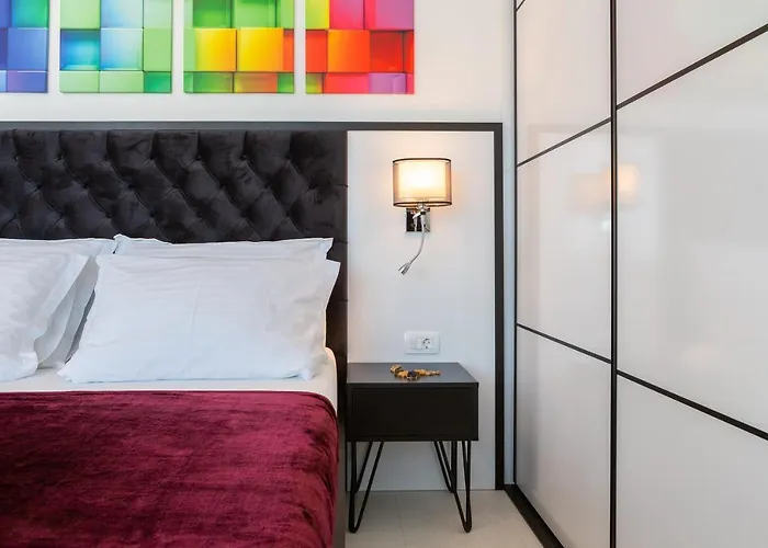 Adria View With Heated Pool I 别墅 *