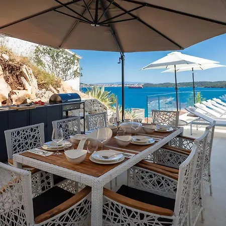 Βίλα Adria View With Heated Pool I