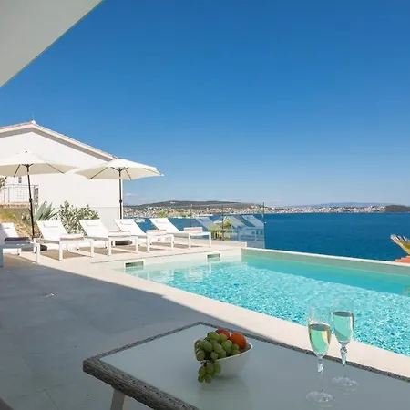 Adria View With Heated Pool I *