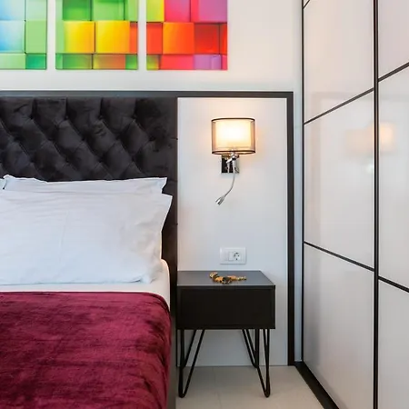 Adria View With Heated Pool I Willa *