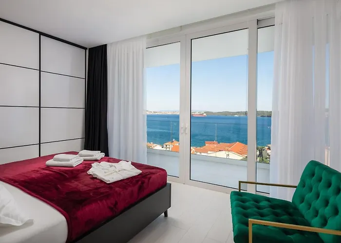Adria View With Heated Pool I Villa Trogir