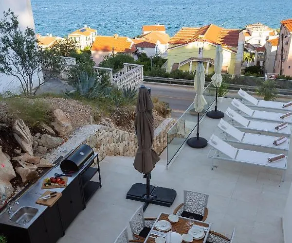 Adria View With Heated Pool I Vila Trogir